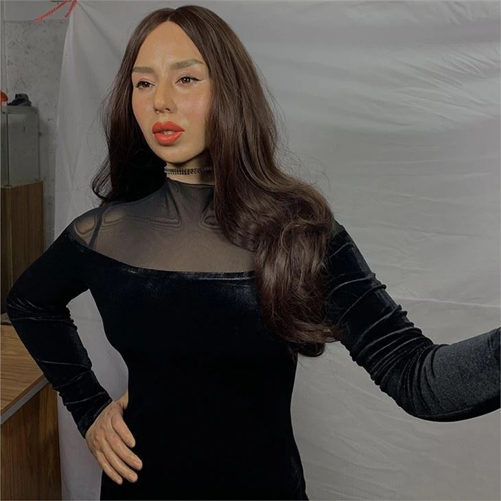 Realistic Female Wax